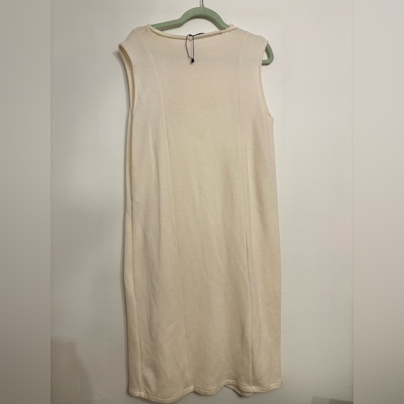 Off  White Dress - Picture 2 of 2